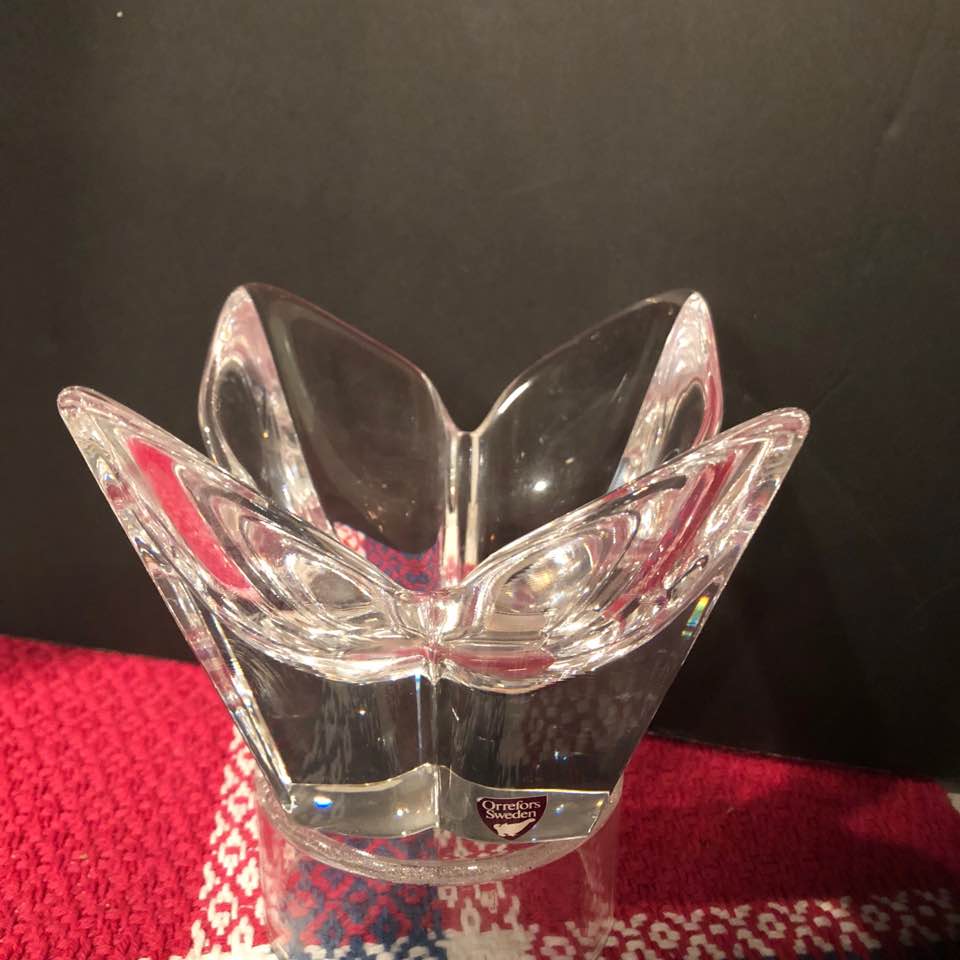 Orrefors Lars Hellsten Designed Lotus Petal Bowl – Steve's